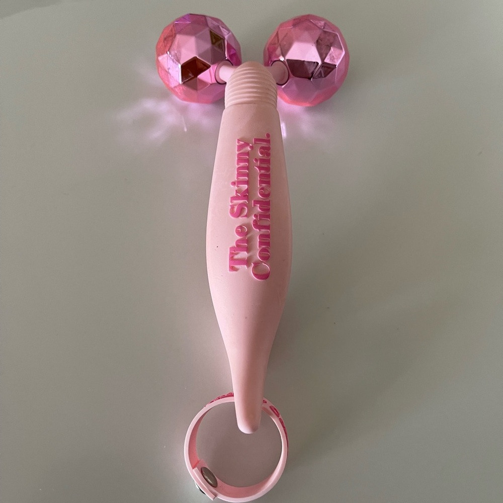 The Skinny Confidential Face Massager - Picture 3 of 3